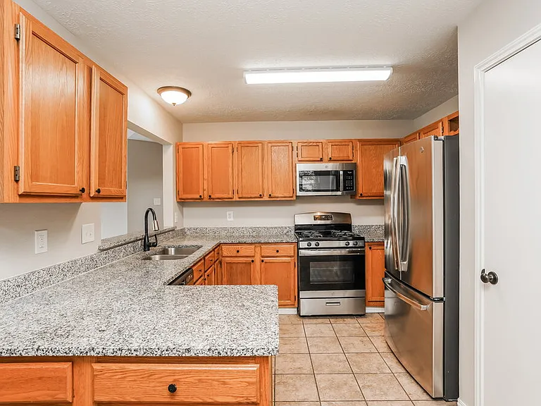 3542 Lindenfield Dr — Photo 8