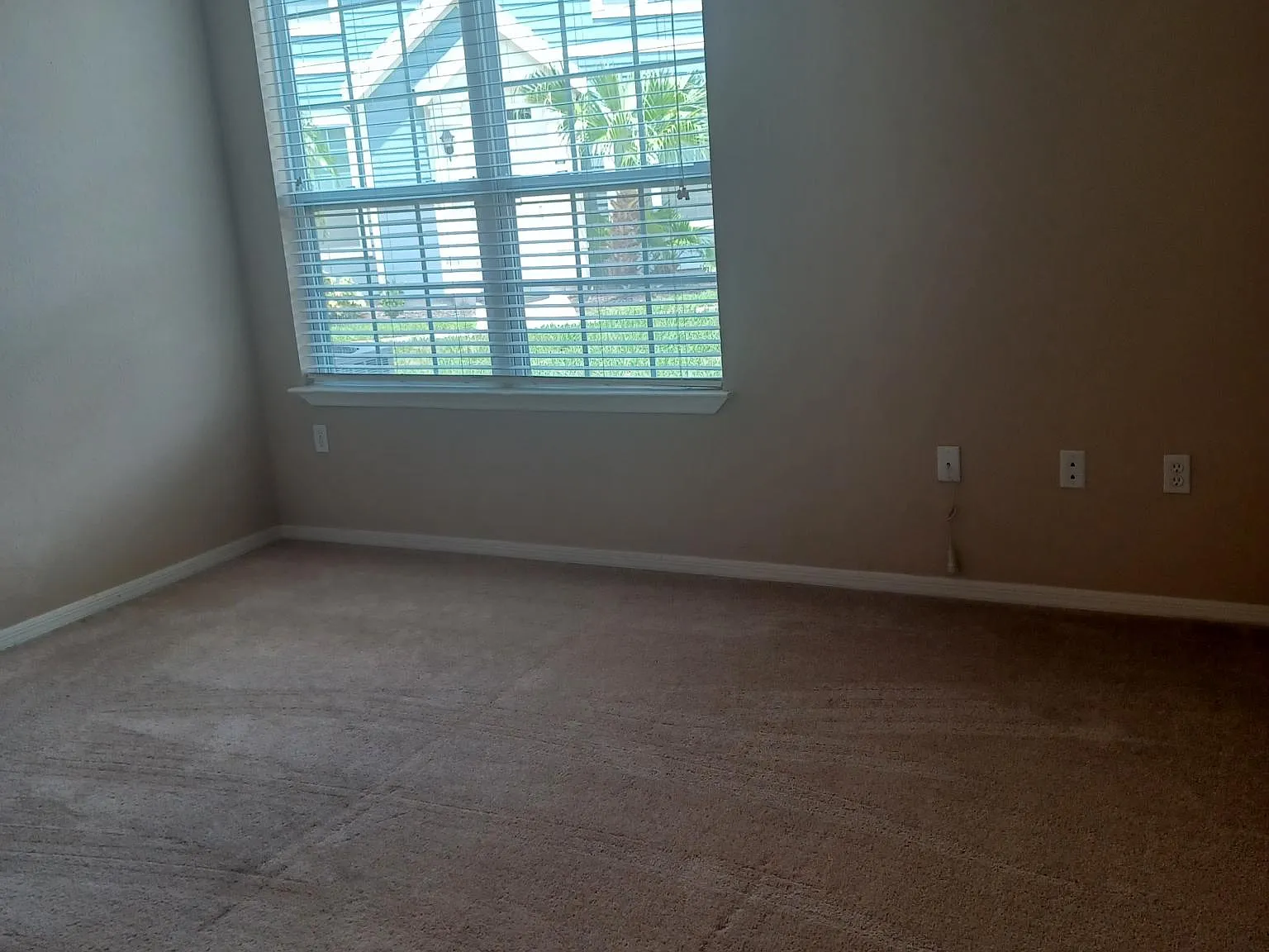 1 bed, 848 sqft, $1,600 — Photo 3