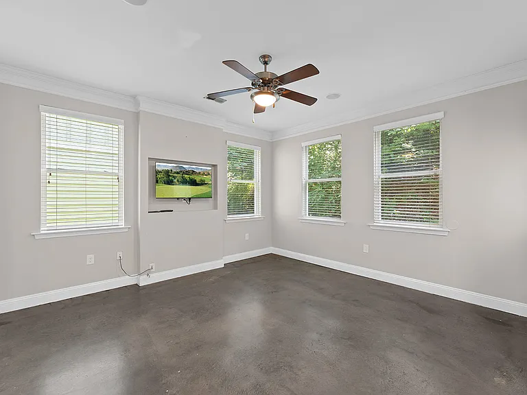 1410 Clover Blossom Way — Photo 22