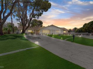 4568 Carriage Ln, Las Vegas, NV 89119