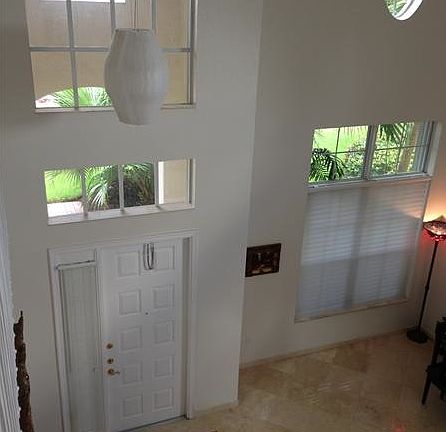 5th image of 1051 NW 167th Ave