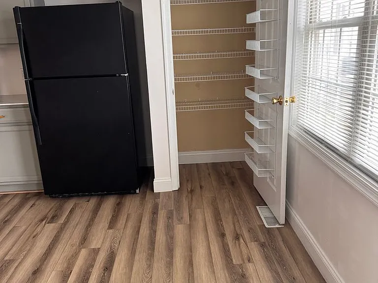 763 Wyndhurst Dr — Photo 9