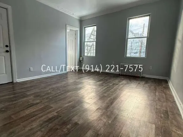 22 Vineyard Ave, Yonkers, NY 10703