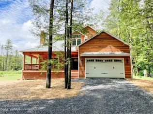 307 Church St, Lee, MA 01238