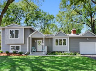 426 Pine St, Deerfield, IL 60015