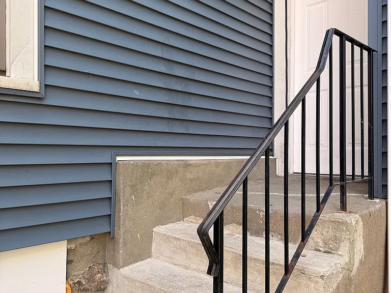 Taylor St — Photo 10