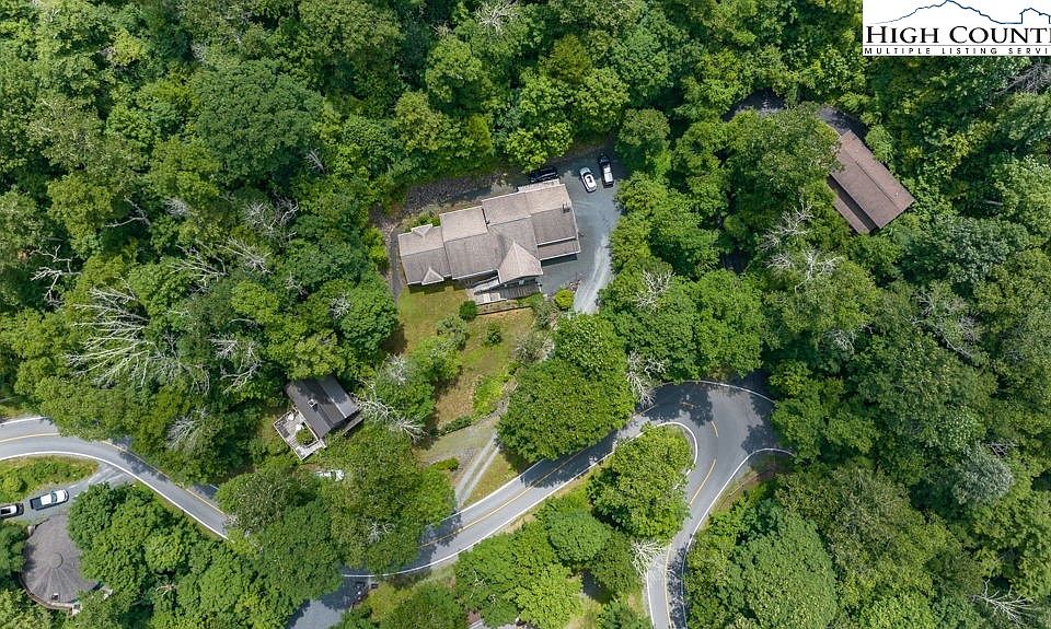 1st image of 341 Cross Park Drive