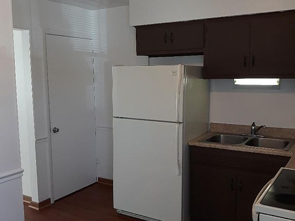 4th image of 5766 Arborwood Ct APT B