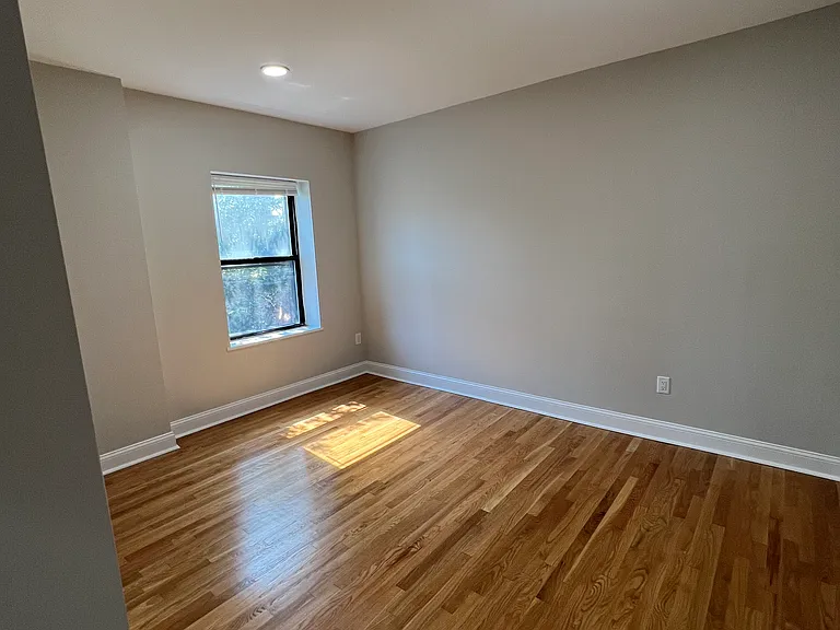 557 Columbus Ave #402 — Photo 31