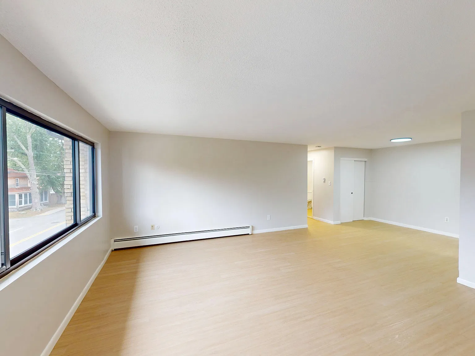 1 bed, 725 sqft, $1,825 — Photo 3
