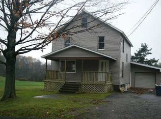 34 Center St, Union City, PA 16438