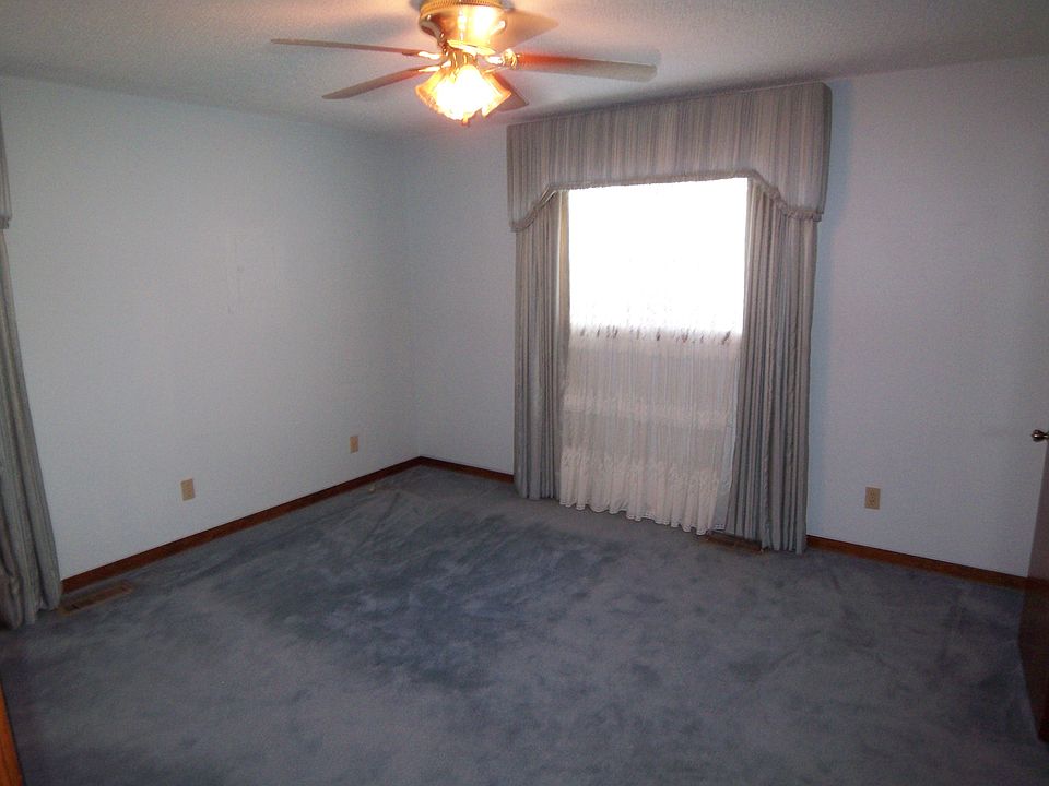 1st image of 142 Auburn Ave
