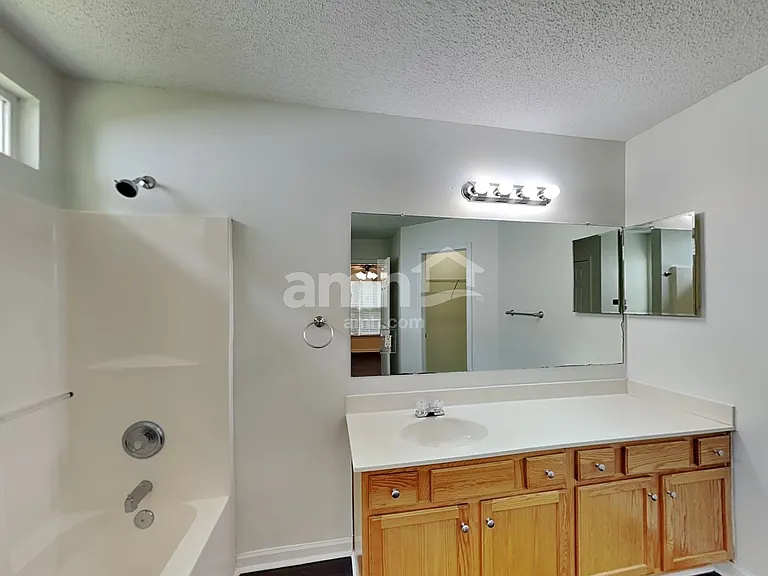 8526 Appledale Dr — Photo 13