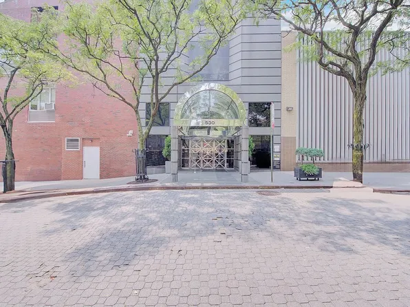 530 E 76th St APT 33G, New York, NY 10021