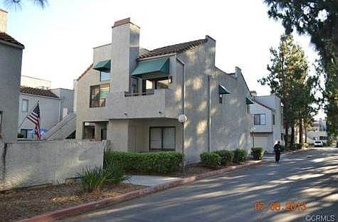 1st image of 526 Park Shadow Ct #32