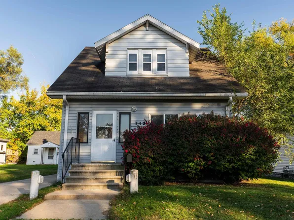 742 S 23rd St, South Bend, IN 46615