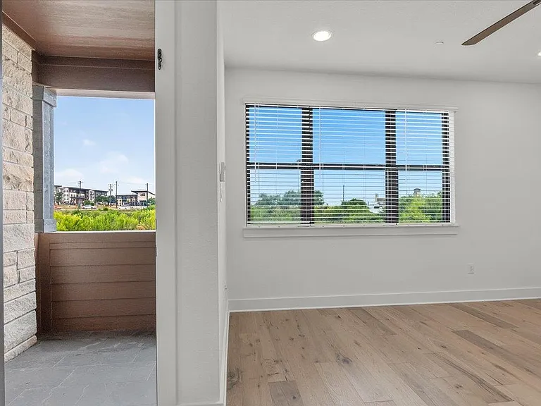 315 Holton Dr #201 — Photo 23