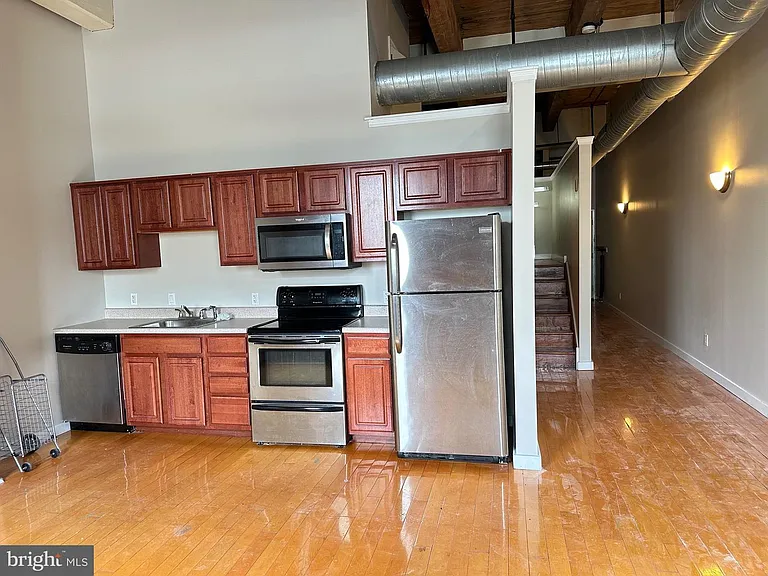 1010 Arch St #603 — Photo 5