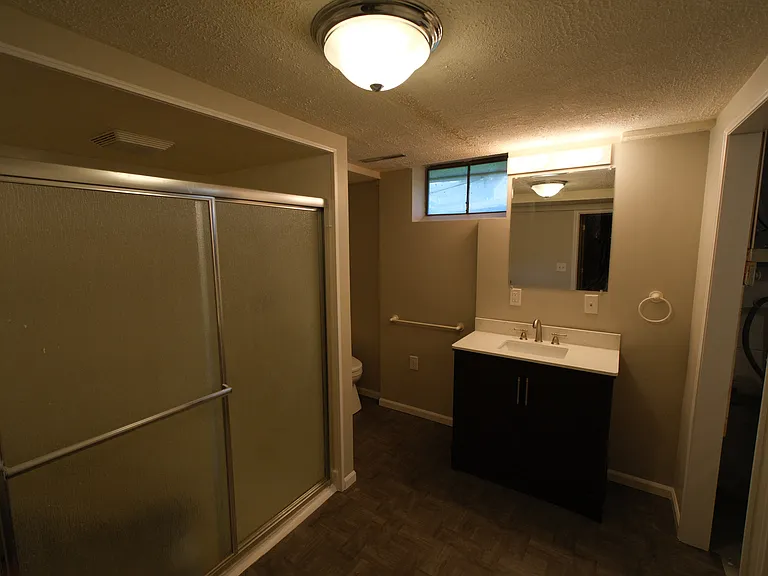 13520 Glenn St — Photo 14
