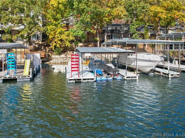 8 Walnut Ct, Lake Ozark, MO 65049