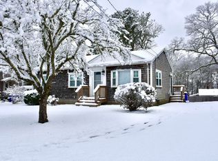 15 Handy Rd, Pocasset, MA 02559