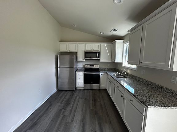 5th image of 155 Sunnyside Ln