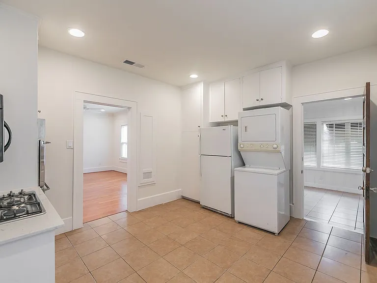 5313 Collinwood Ave — Photo 8