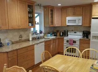 212 Dutch Hill Rd, Canadensis, PA 18325