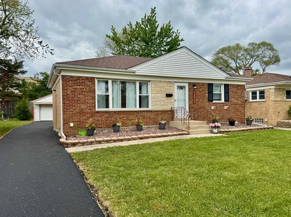 2122 Mandel Ave, Westchester, IL 60154