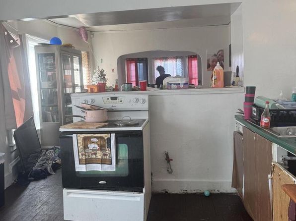 milwaukee-wisconsin-448377875 picture