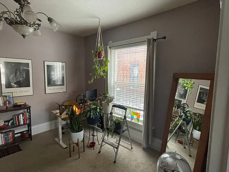 156 S Lincoln St — Photo 5