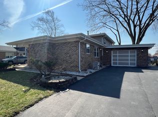 4367 Henry St, Oak Forest, IL 60452