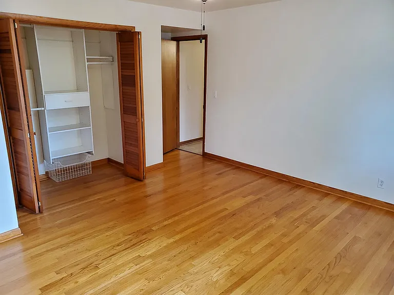 519 Glenwood Dr #3 — Photo 4