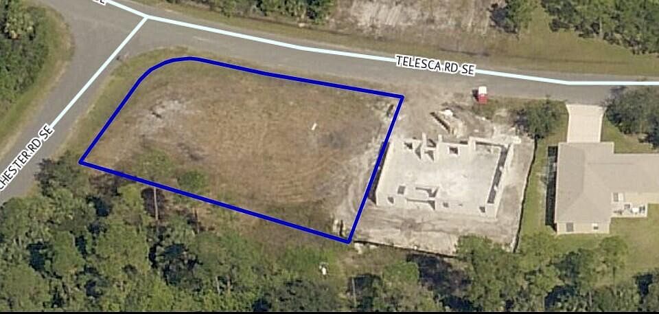 2nd image of 1007 Weschester Rd SE