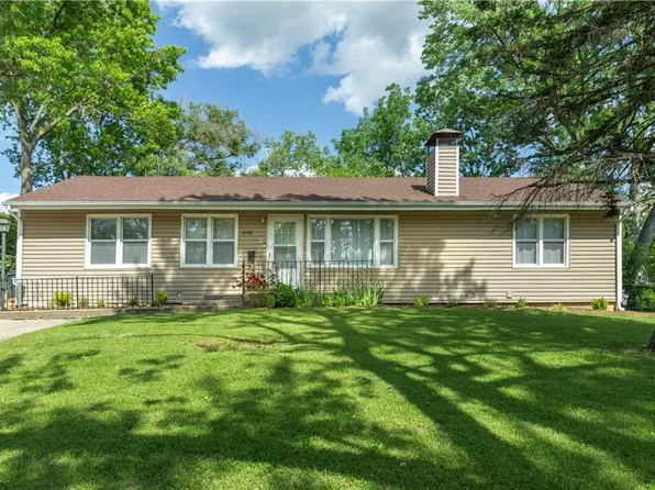 8401 England St, Overland Park, KS 66212