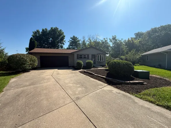 320 Midwestern Dr, Ottawa, IL 61350