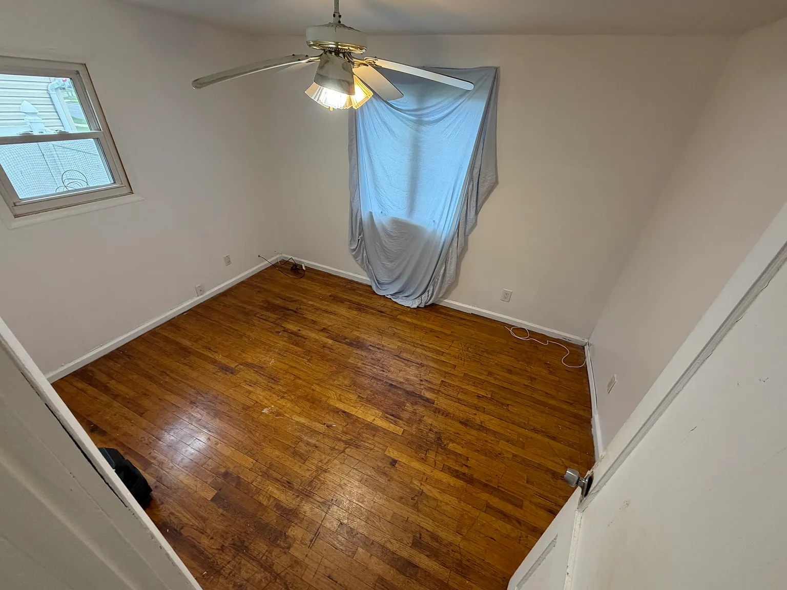 1 bed, 400 sqft, $2,150 — Photo 3