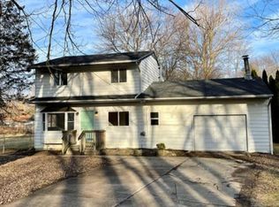 5848 Meade Rd, Sylvania, OH 43560