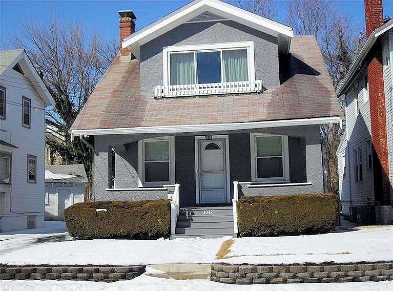 1st image of 3042 Minot Ave