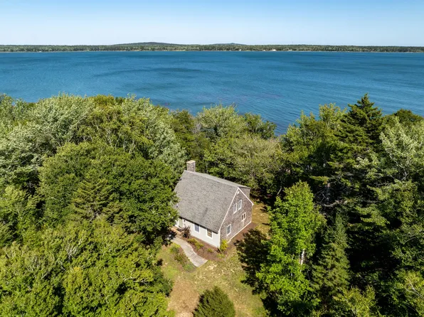 565 Paul Bunyan Road, Gouldsboro, ME 04607