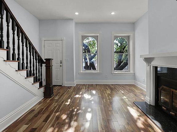 3rd image of 1415 Dolman St