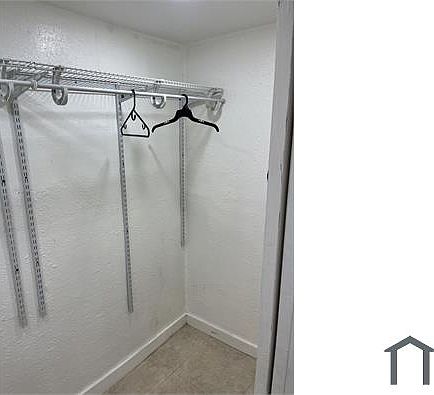 4th image of 1283 NW 55th St