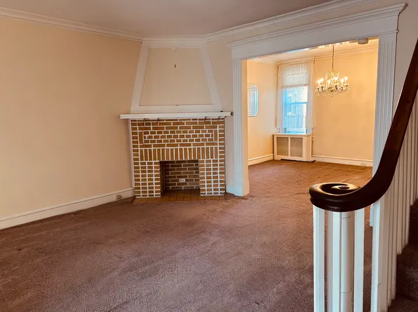 217 Avon Rd, Upper Darby, PA 19082