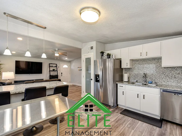 898 Beardsley Dr — Photo 11