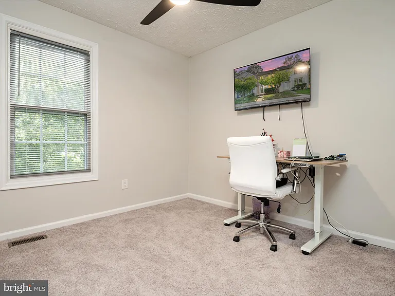 2139 Commissary Cir — Photo 31
