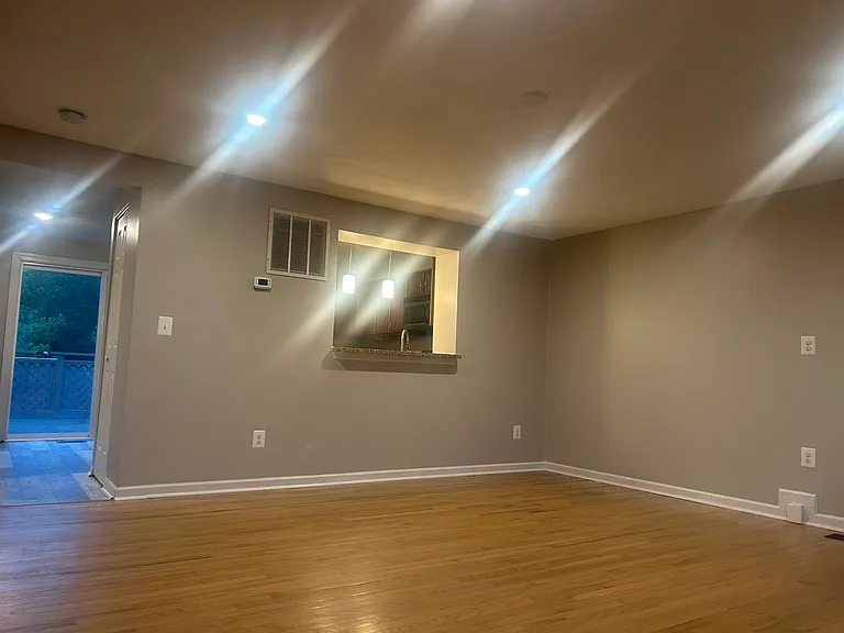 1009 Highpointe Blvd — Photo 3