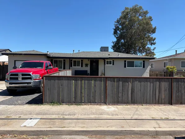 921 E East St, Oakdale, CA 95361