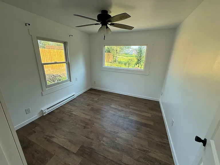 2208 Ramona Ave — Photo 11