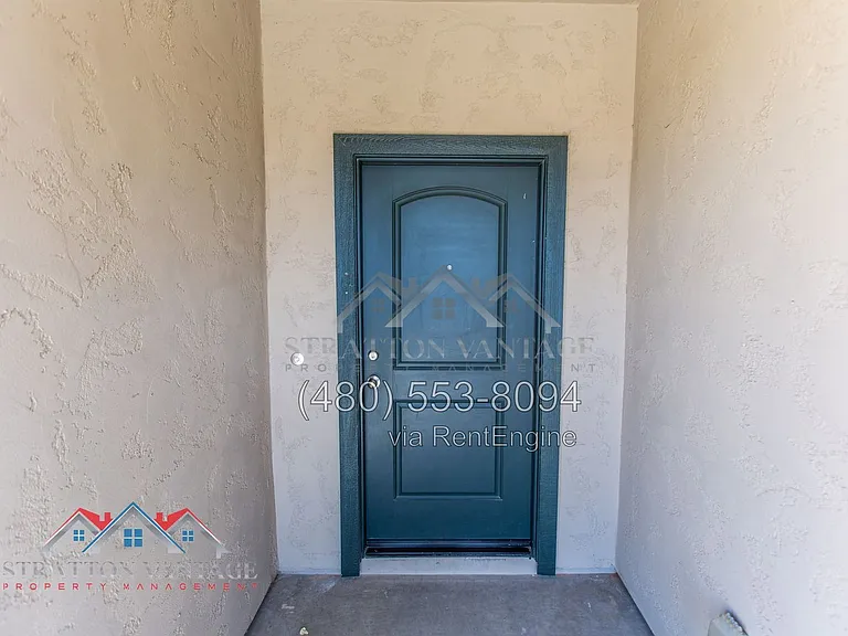 24530 W Flores Dr — Photo 5