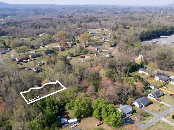 2145 14th Avenue Pl SW #3, Hickory, NC 28602